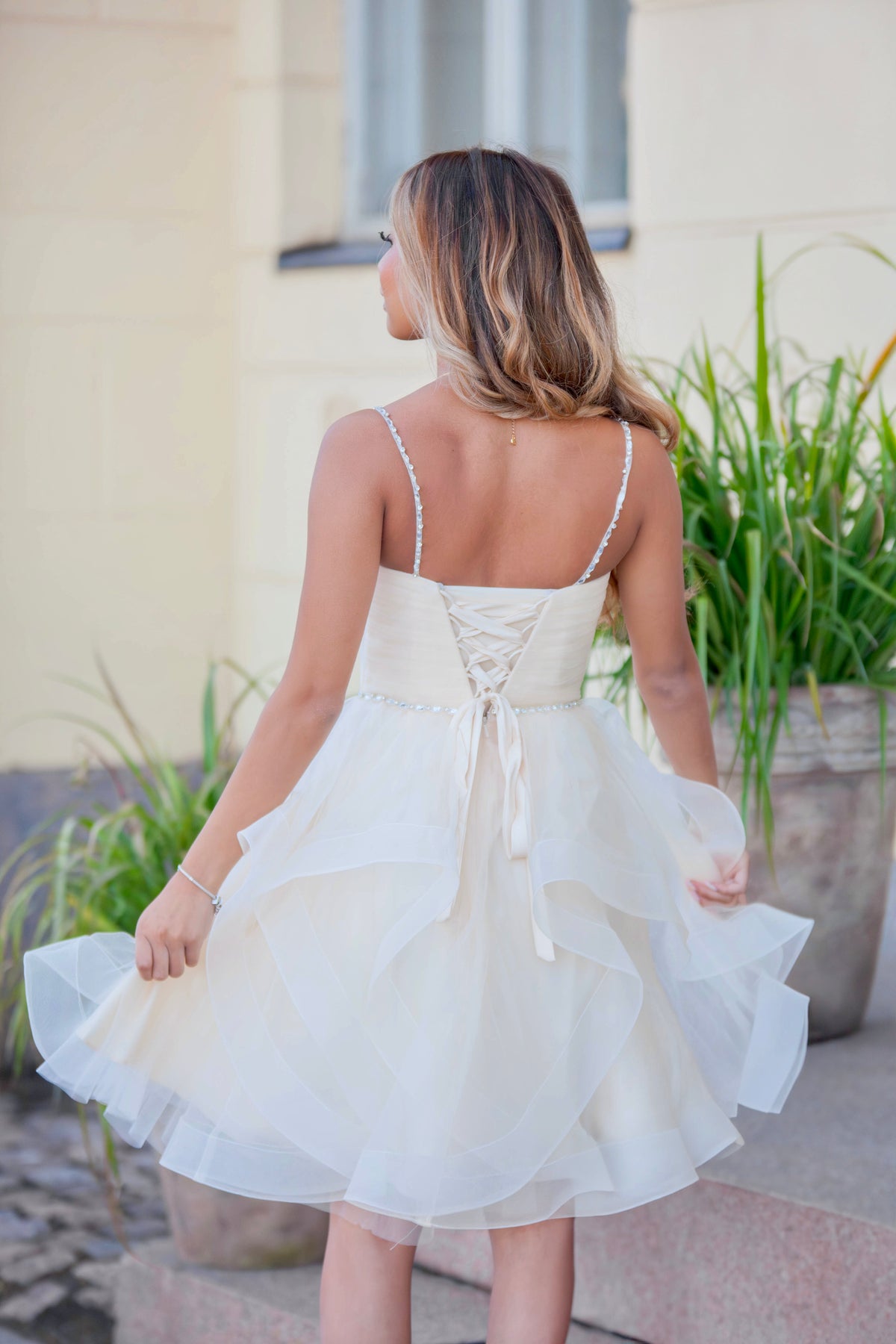 JUHLAMEKKO H4172S-TULLE LIGHT CHAMPAGNE