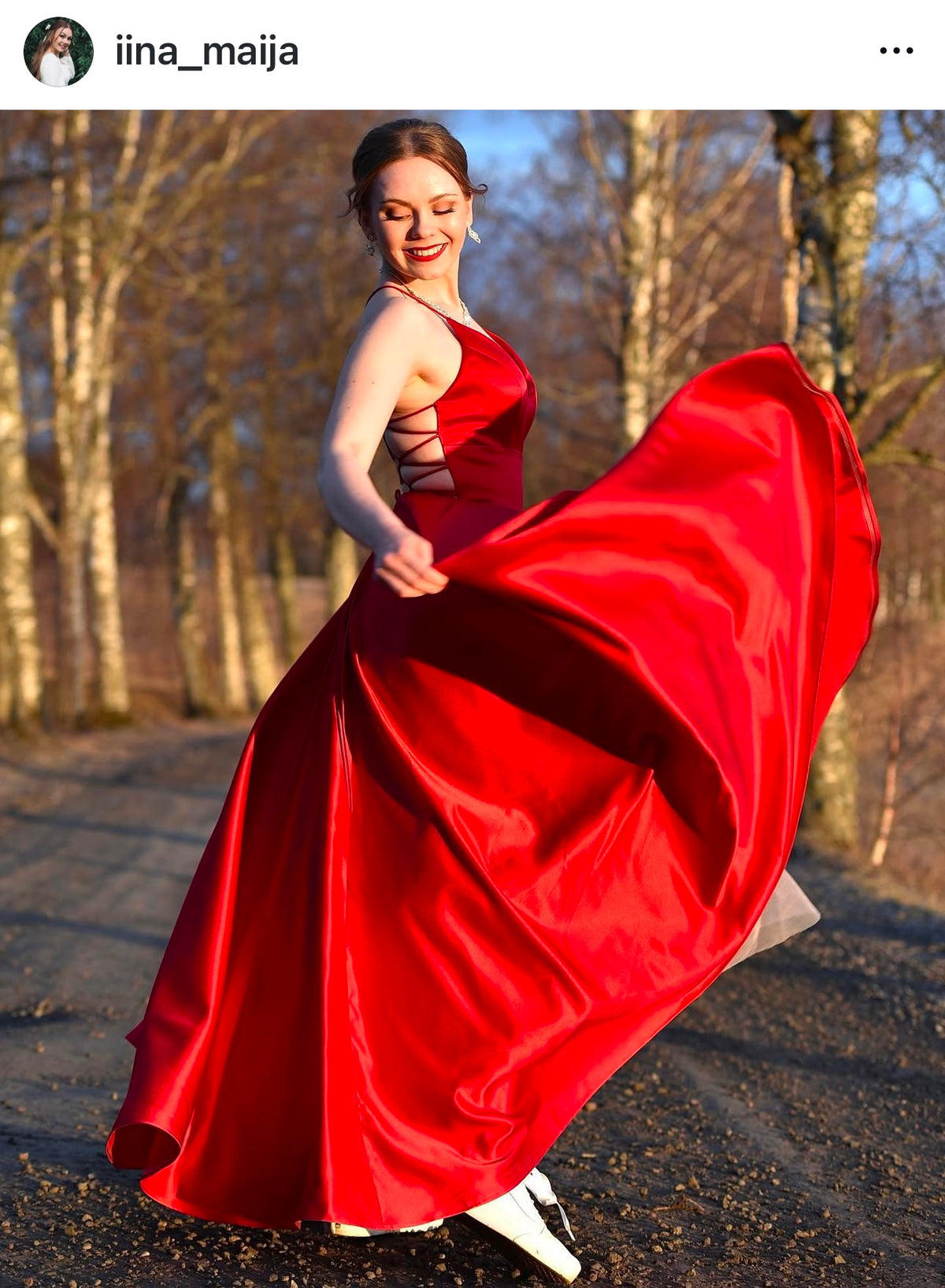 VANHOJENTANSSIMEKKO H4370PS-SATIN RED