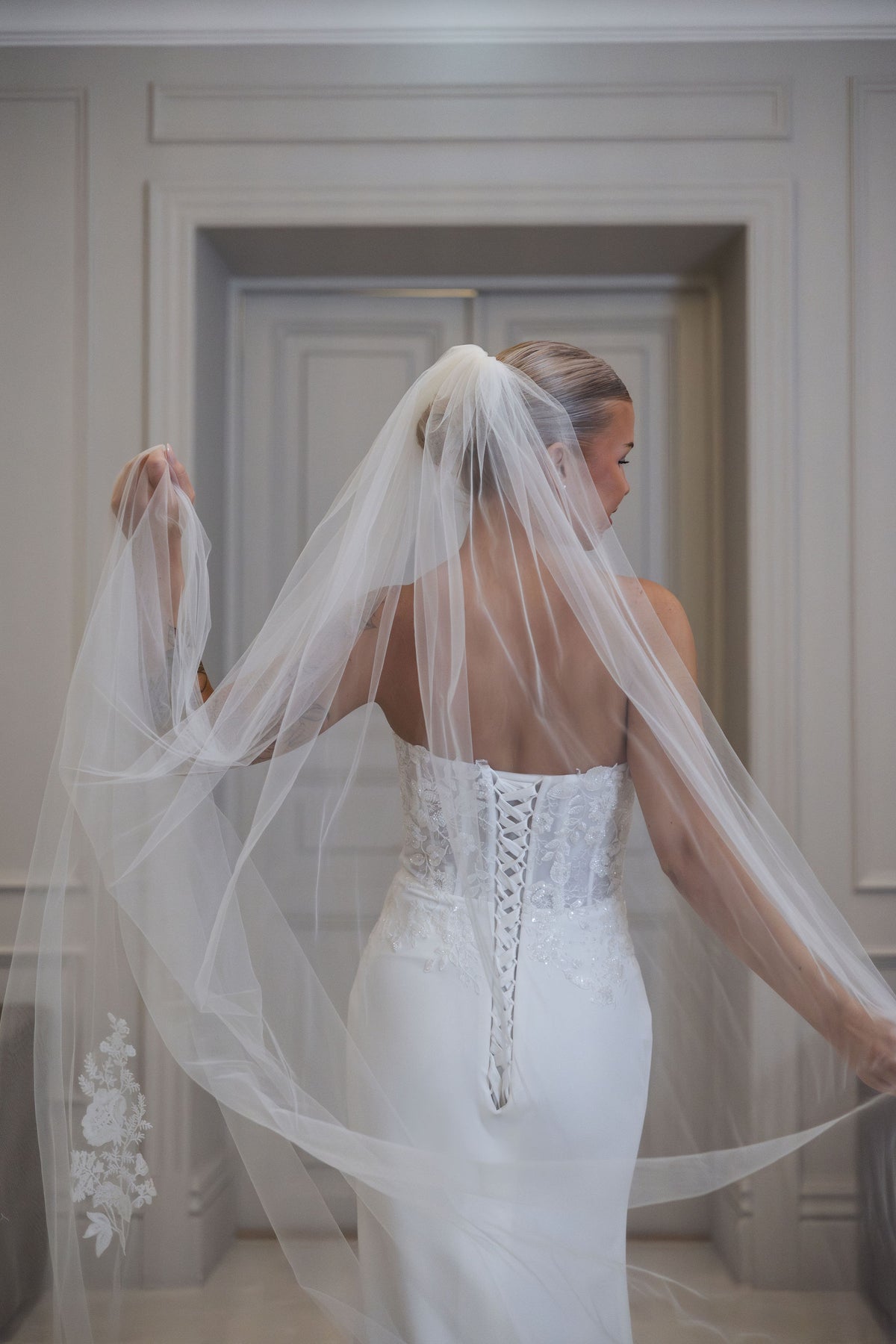 WEDDING DRESS CLARA