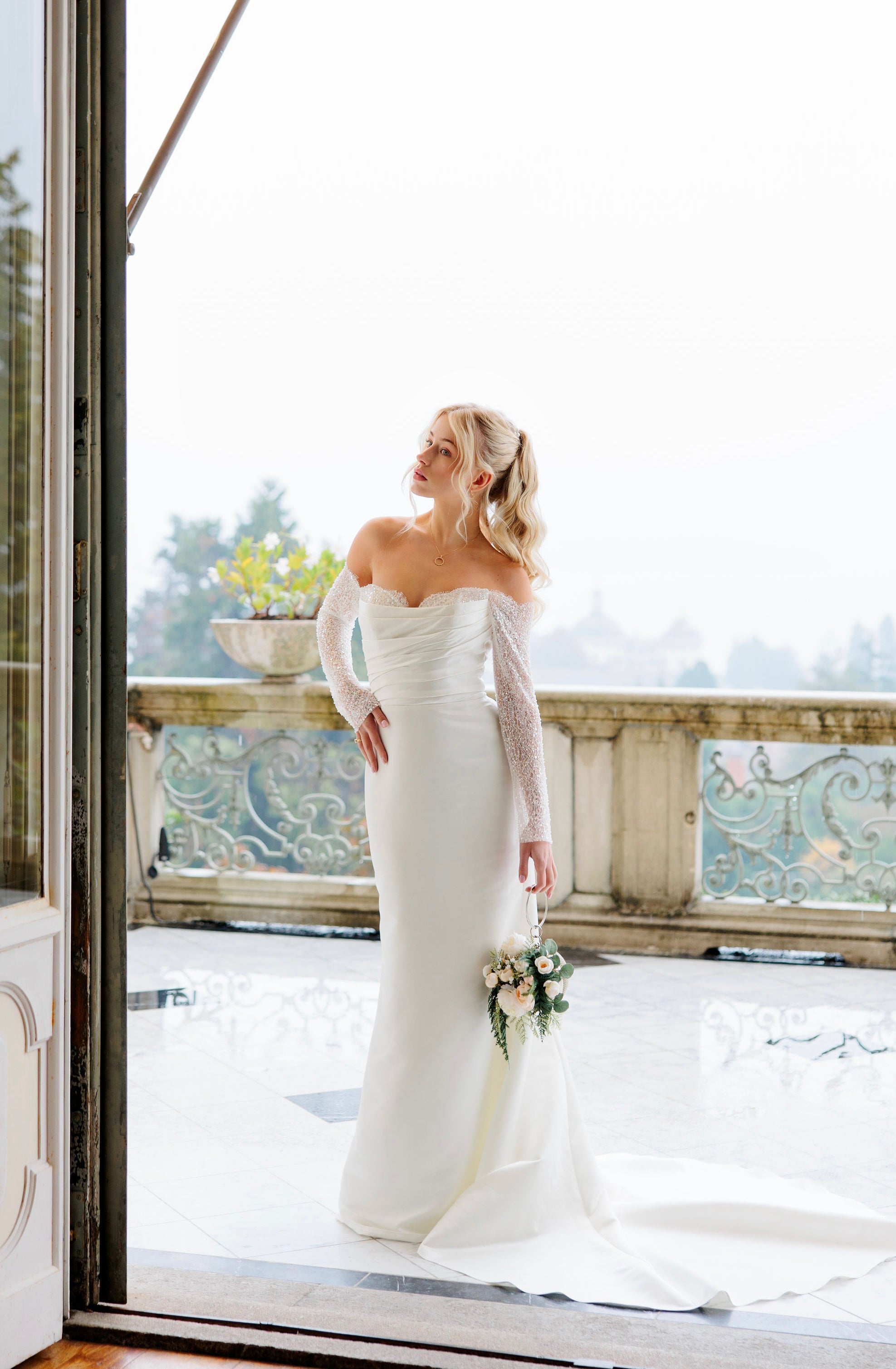WEDDING DRESS CARRIE