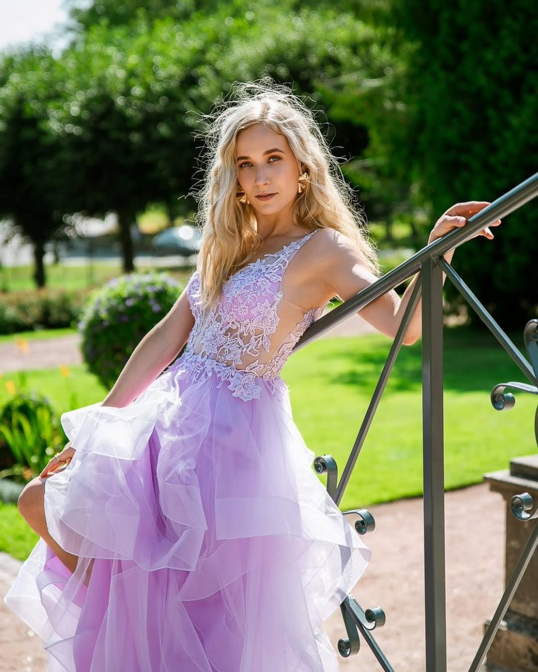 violetti röyhelöhelmainen röyhelöhelma,lähikuva