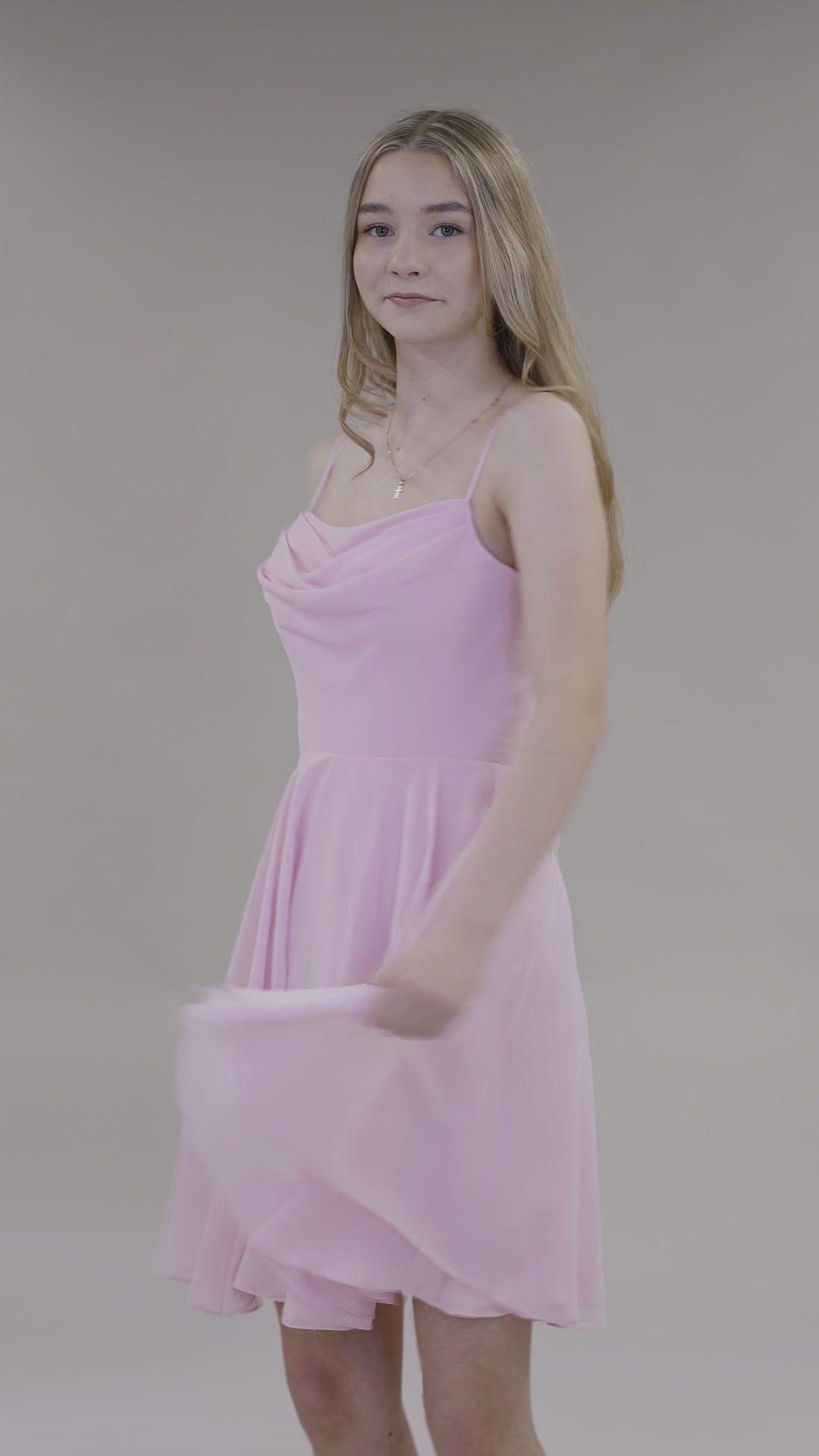 Elegantti pinkki yo-mekko, video.